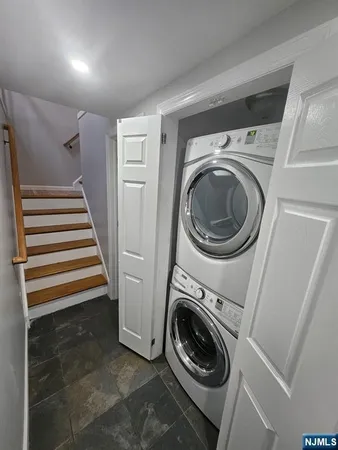 $3,550 | 437 Elm Street, Unit 1L, Kearny, NJ 07032