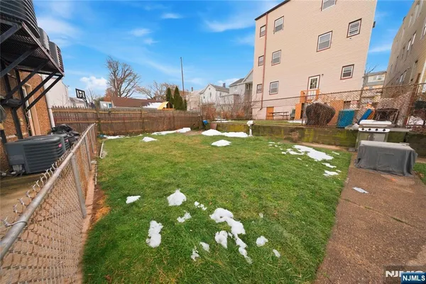 $3,550 | 437 Elm Street, Unit 1L, Kearny, NJ 07032