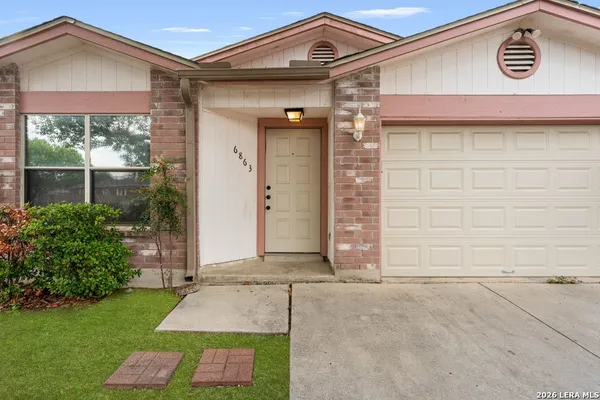 $1,725 | 6863 Cypress Mist Drive, Converse, TX 78109