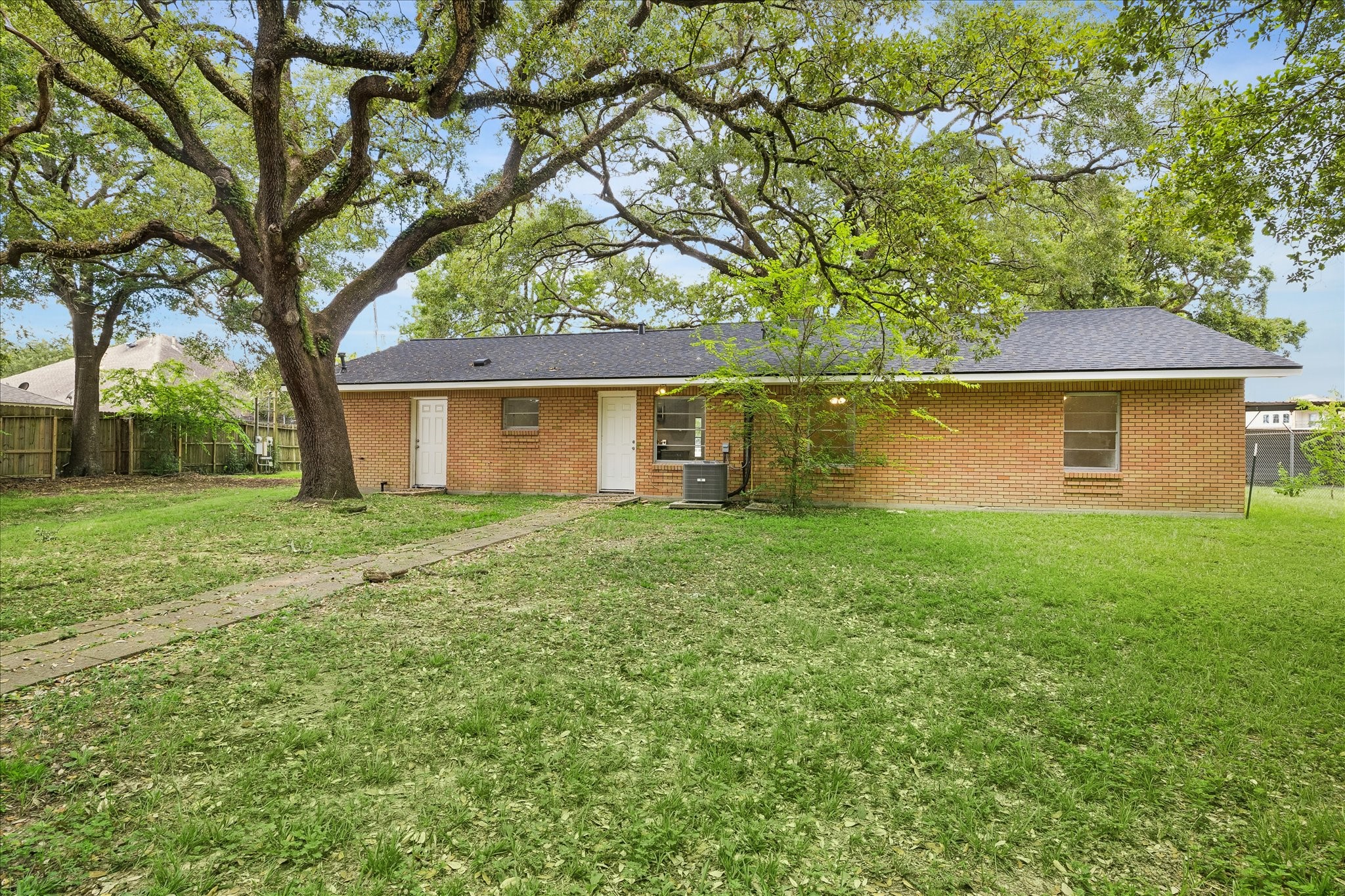 5615 Spring Cypress Road Spring, TX 77379 - Photo 22 of 22 Gallery Image 22