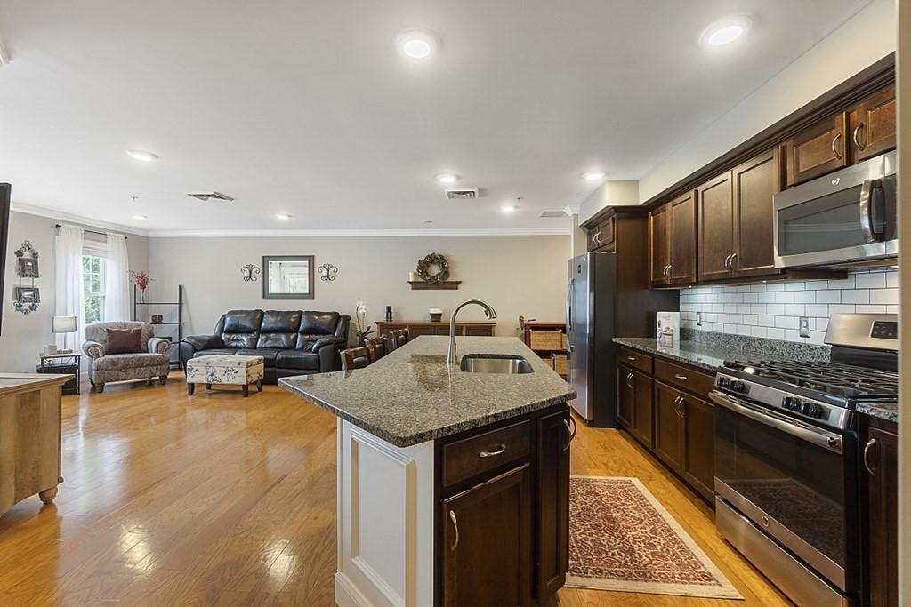 195 Salem Street, Unit 1105 Wilmington, MA 01887 - Photo 9 of 41