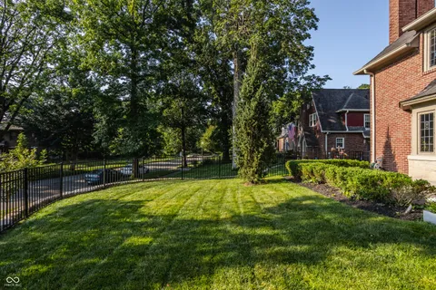$1,075,000 | 5872 Forest Lane, Indianapolis, IN 46220