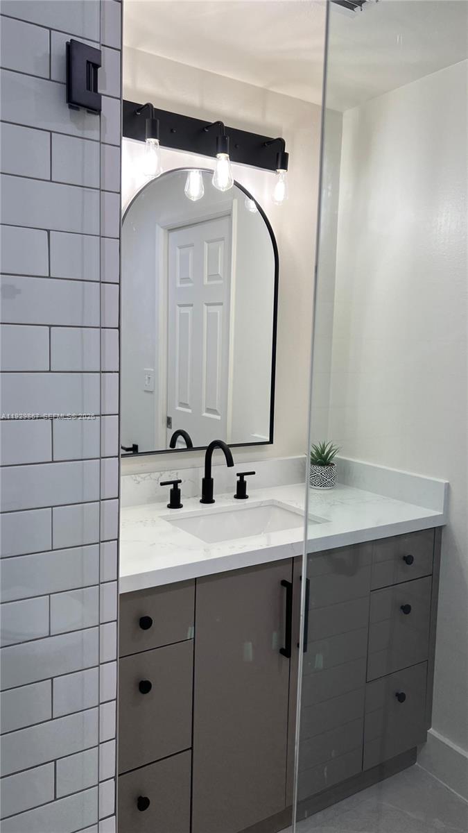 8000 North Nob Hill Road, Unit 204 Tamarac, FL 33321 - Photo 3 of 28