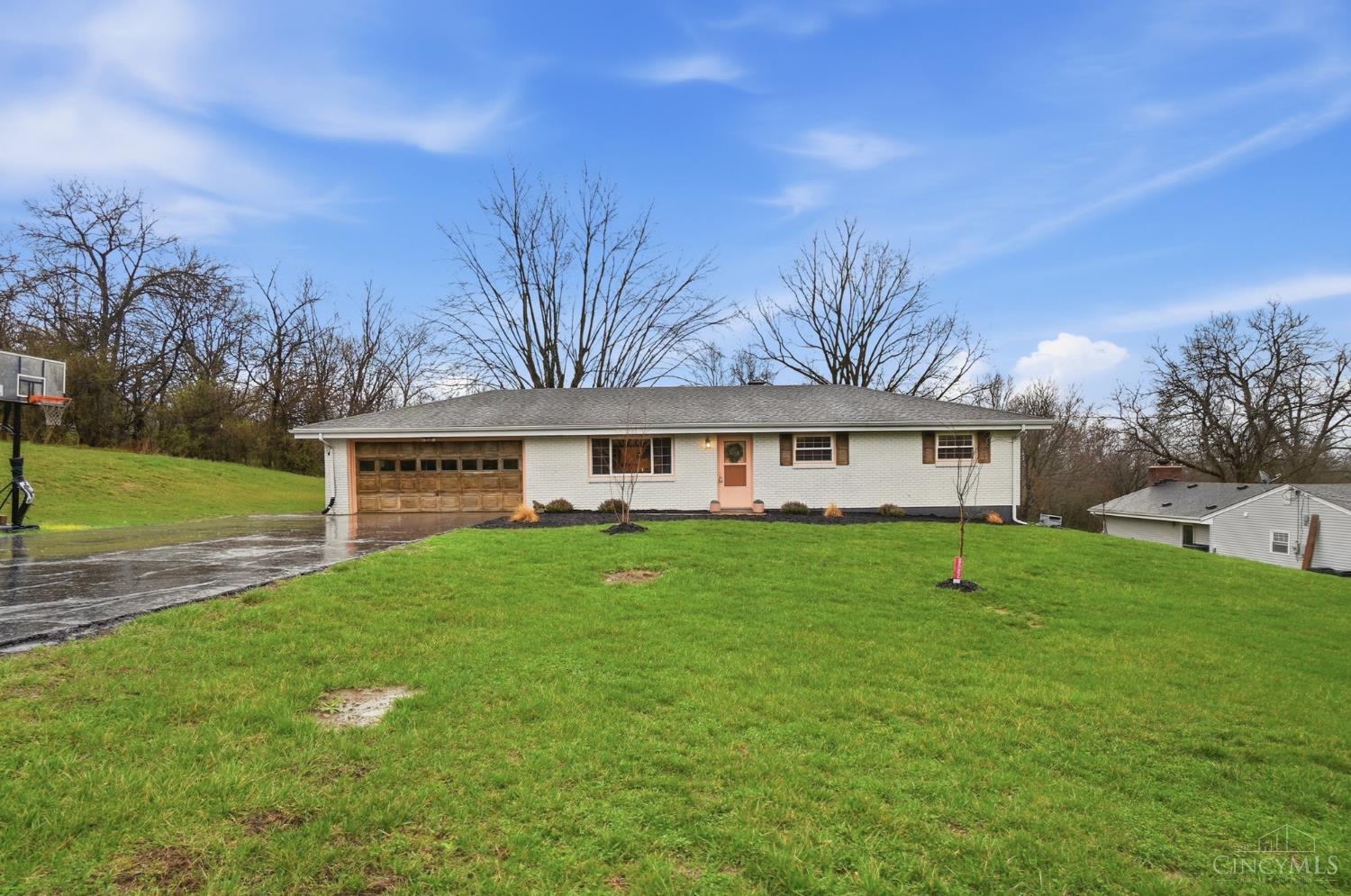 4892 Mosiman Road Middletown, OH 45042 - Photo 3 of 33 Gallery Image 3