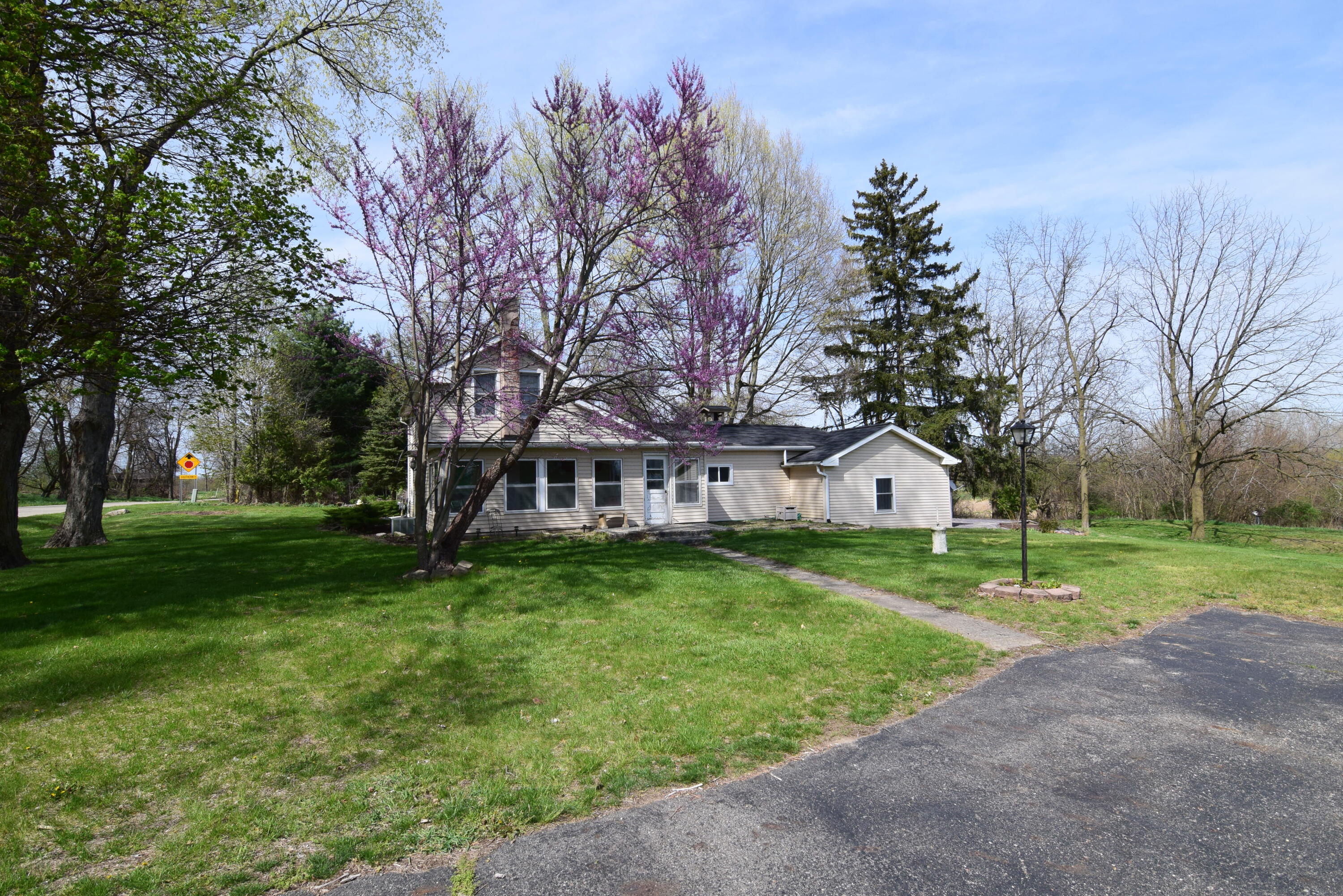 895 Flint Road Coldwater, MI 49036 - Photo 3 of 57 DSC_2270