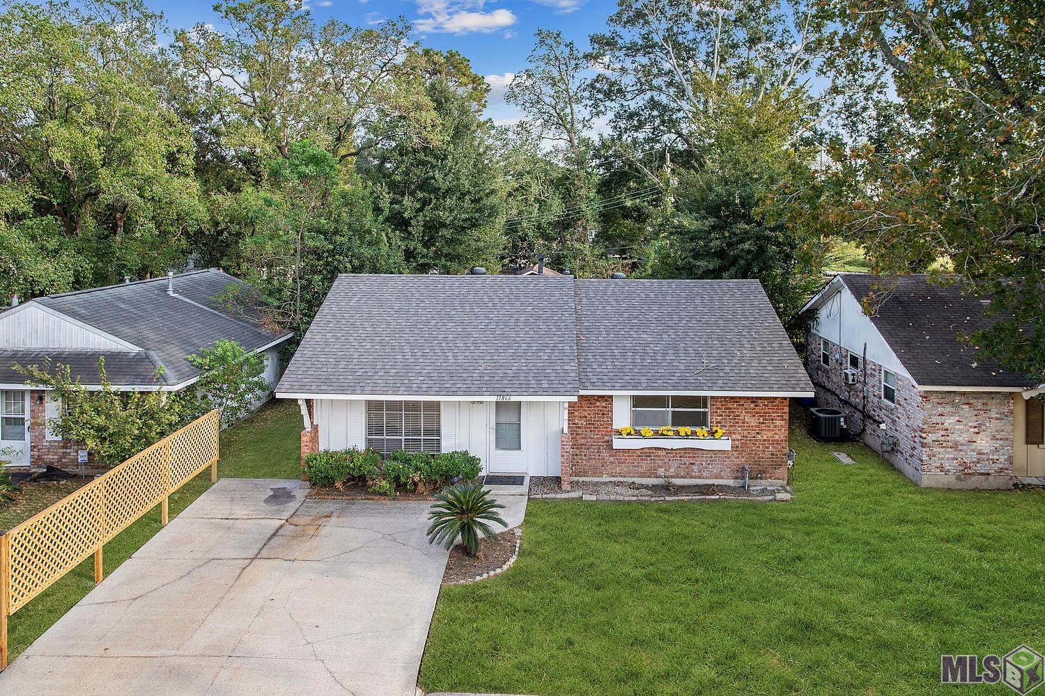 11866 Baylor Drive Baton Rouge, LA 70816 - Photo 2 of 16