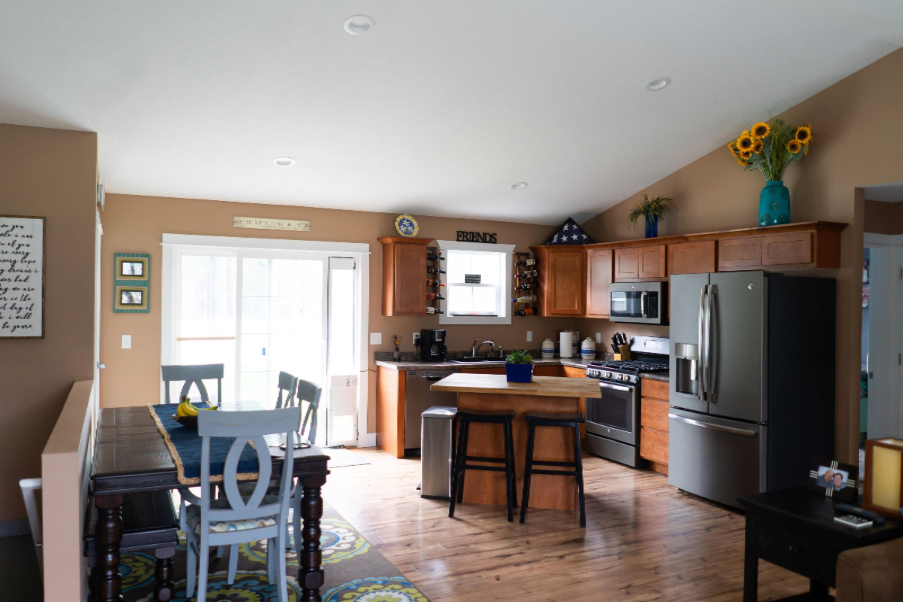 1945 North Sheridan Road Muskegon, MI 49445 - Photo 6 of 38 DSC00990
