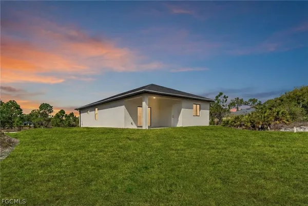 $1,950 | 1037 Citrus Avenue South, Lehigh Acres, FL 33974