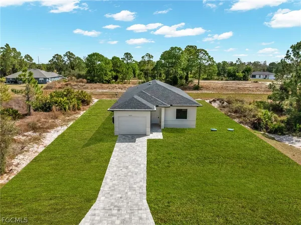 $1,950 | 1037 Citrus Avenue South, Lehigh Acres, FL 33974