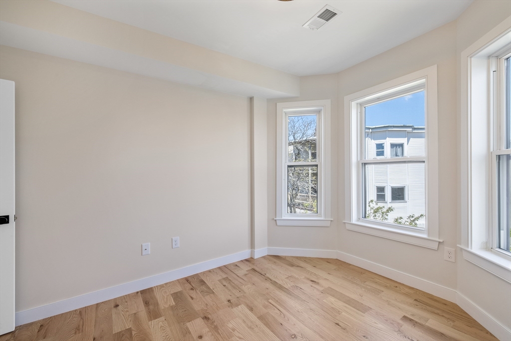 275 Webster Street, Unit 3 Boston, MA 02128 - Photo 13 of 14