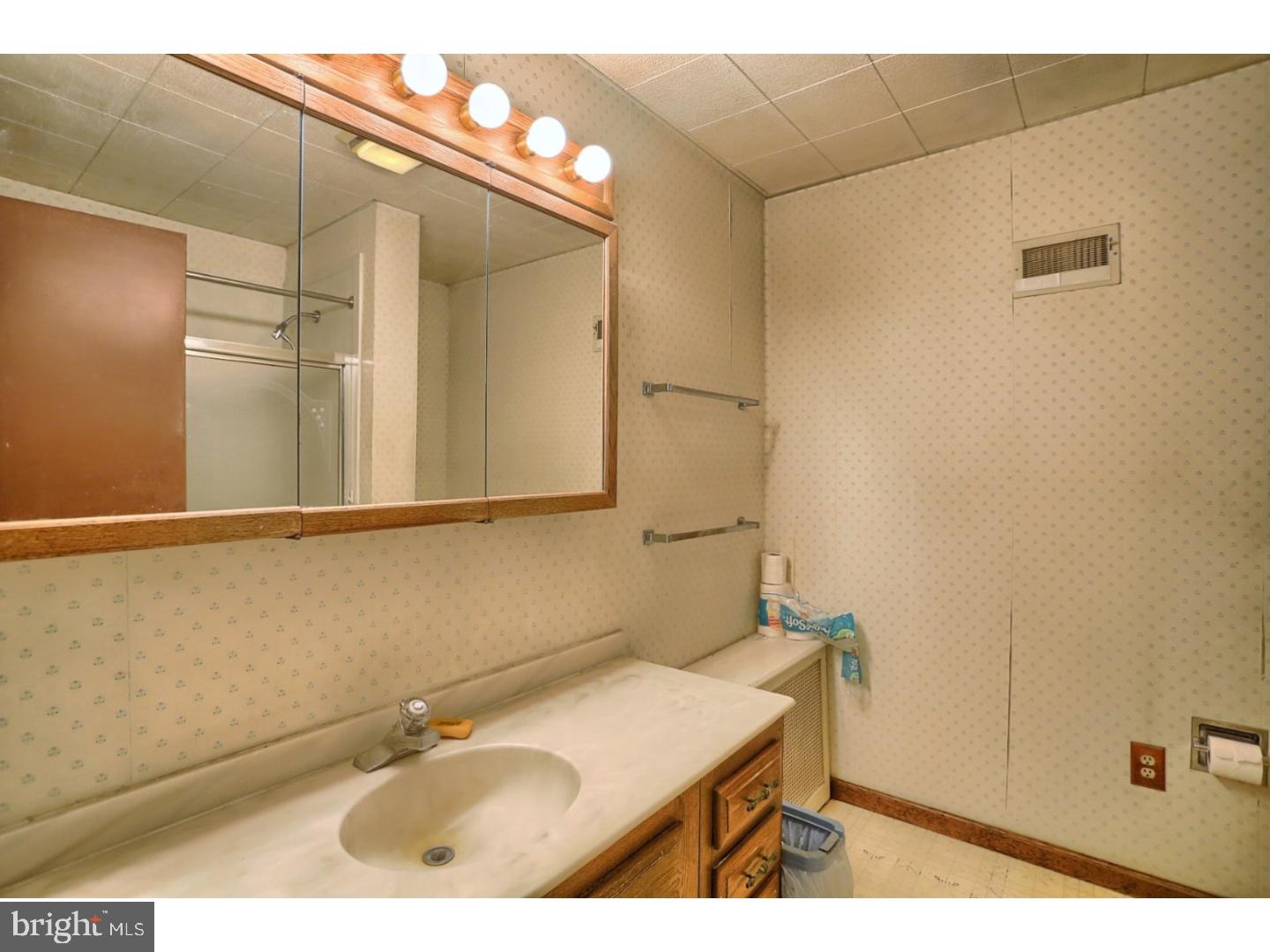 475 Wegman Road Reading, PA 19606 - Photo 8 of 25