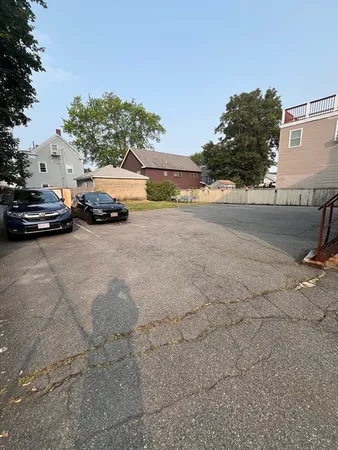 $2,600 | 36 Everett Street, Unit 2, Medford, MA 02155
