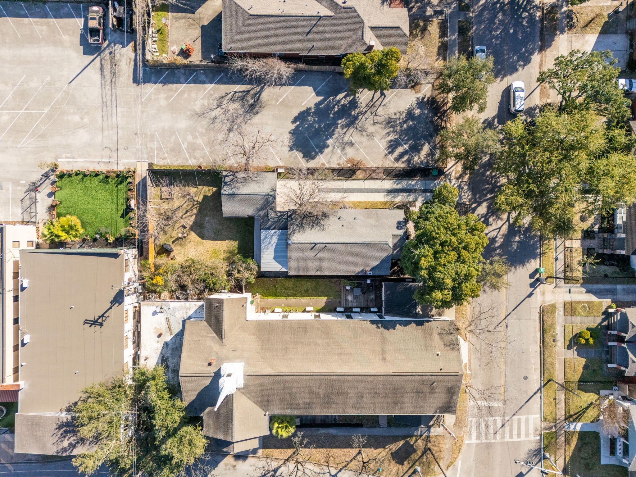 943 Pecore Street Houston, TX 77009 - Photo 18 of 19 Aerial view of the home.