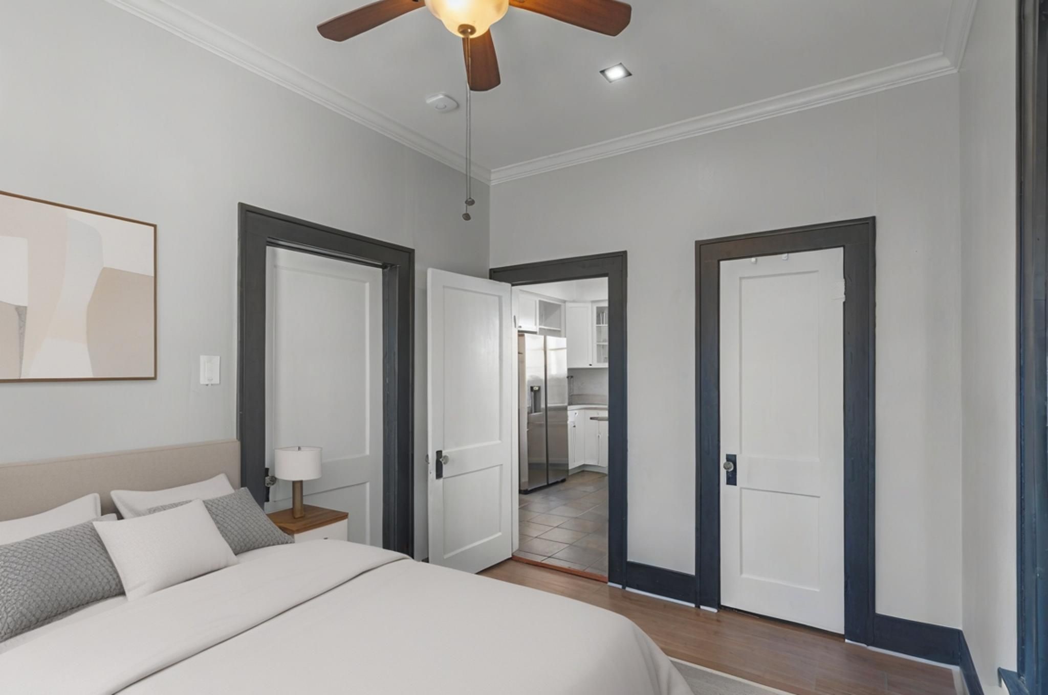 943 Pecore Street Houston, TX 77009 - Photo 10 of 19 Bedroom #2 (virtually staged).