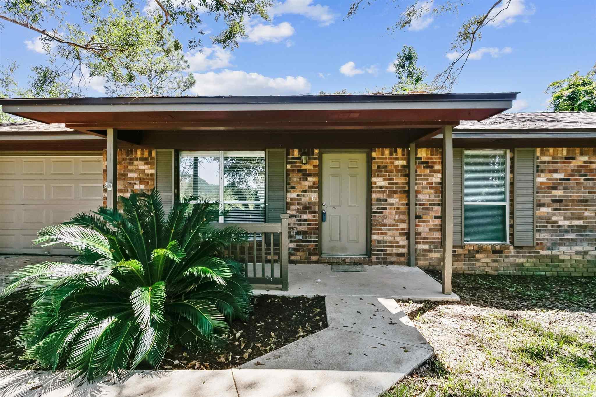 2898 West Roberts Road Cantonment, FL 32533 - Photo 2 of 13 Gallery Image 2