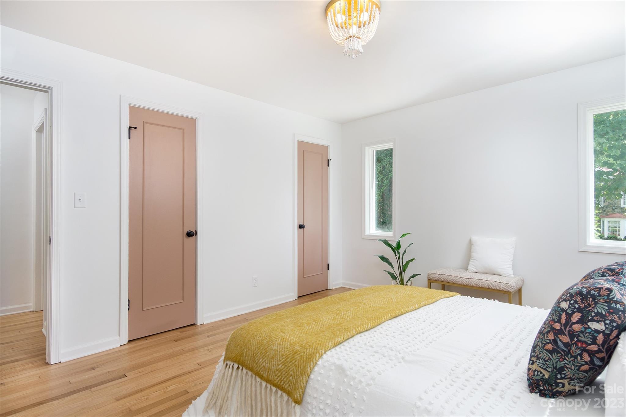349 Country Club Road, Unit 2 Asheville, NC 28804 - Photo 17 of 27 Gallery Image 17