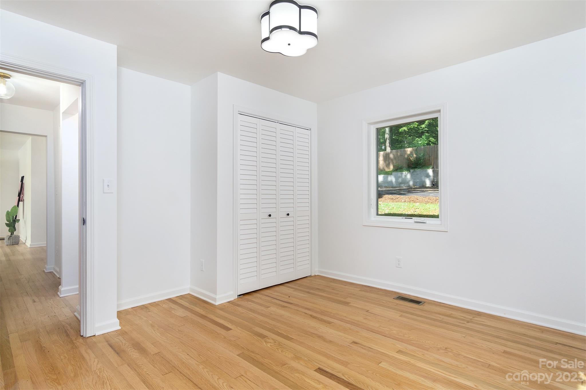 349 Country Club Road, Unit 2 Asheville, NC 28804 - Photo 21 of 27 Gallery Image 21
