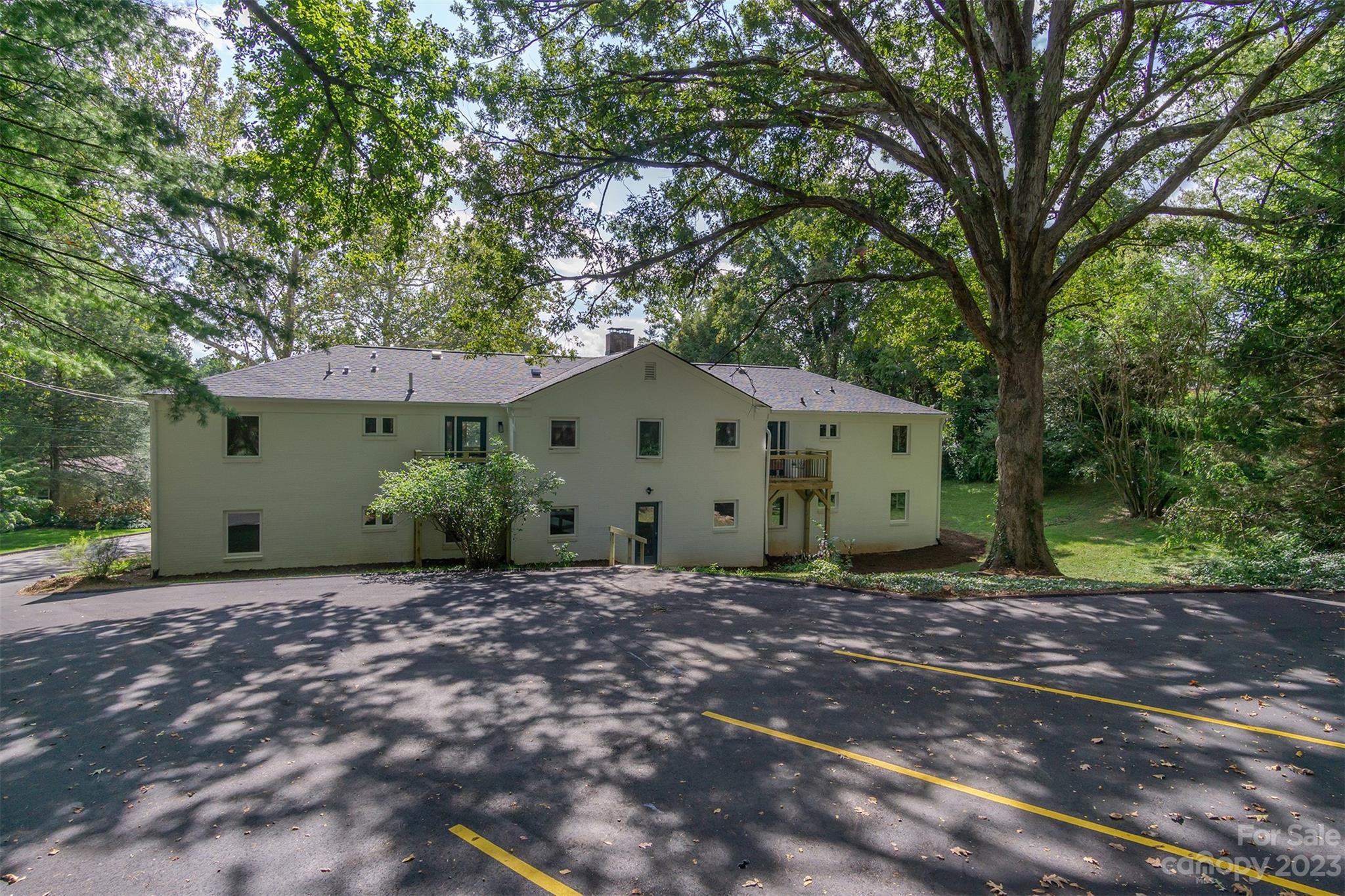 349 Country Club Road, Unit 2 Asheville, NC 28804 - Photo 25 of 27 Gallery Image 25