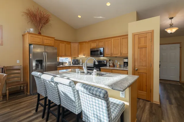 $434,900 | 546 Marmik Circle, Hastings, MN 55033