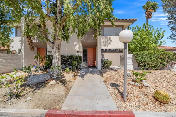 $279,000 | 2504 North Whitewater Club Drive, Unit C, Palm Springs, CA 92262
