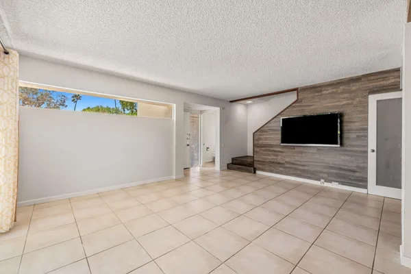$279,000 | 2504 North Whitewater Club Drive, Unit C, Palm Springs, CA 92262