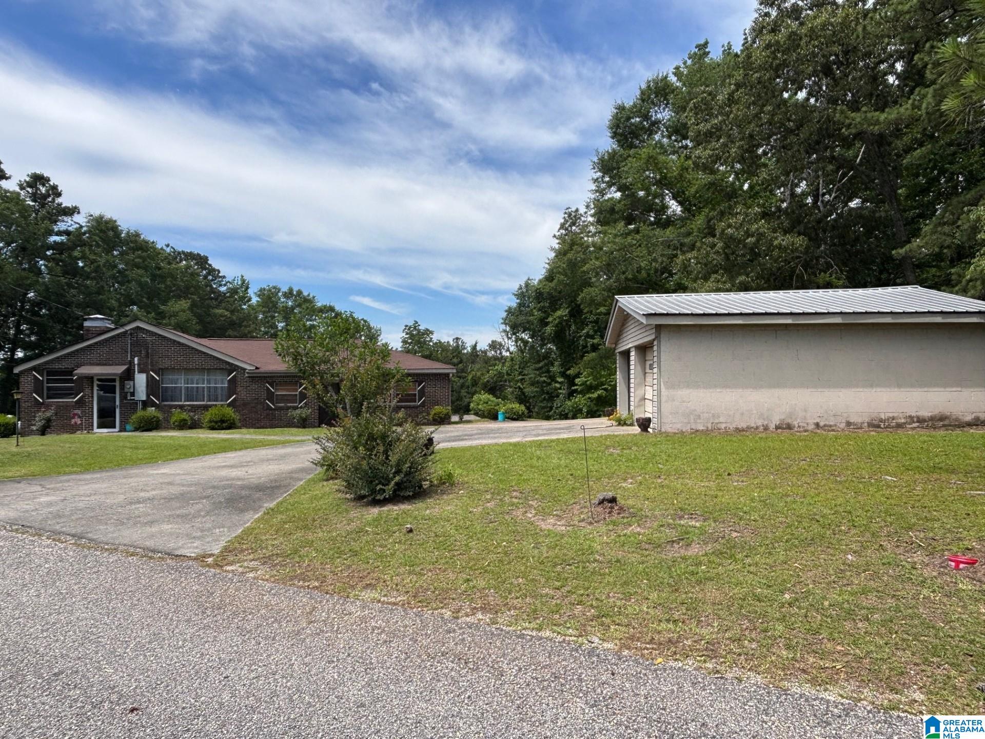 1104 Smith Road Clanton, AL 35045 - Photo 4 of 10