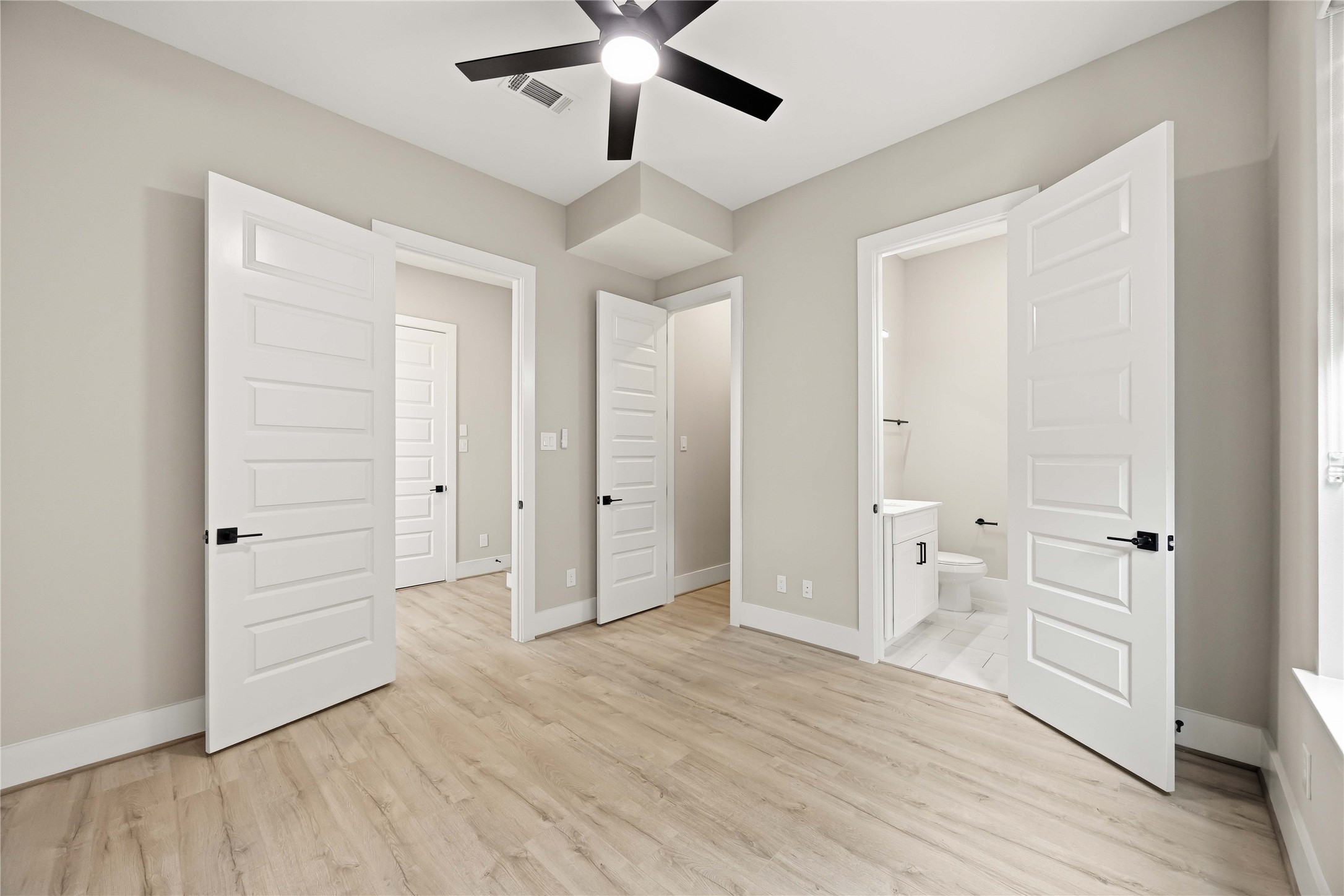 4013 Griggs Road, Unit B Houston, TX 77021 - Photo 28 of 30 Gallery Image 28