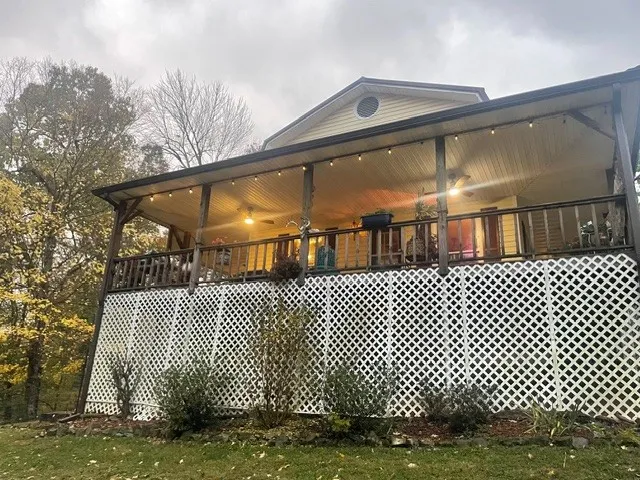 $299,495 | 85 Lakeview Lane, Stewart, TN 37175