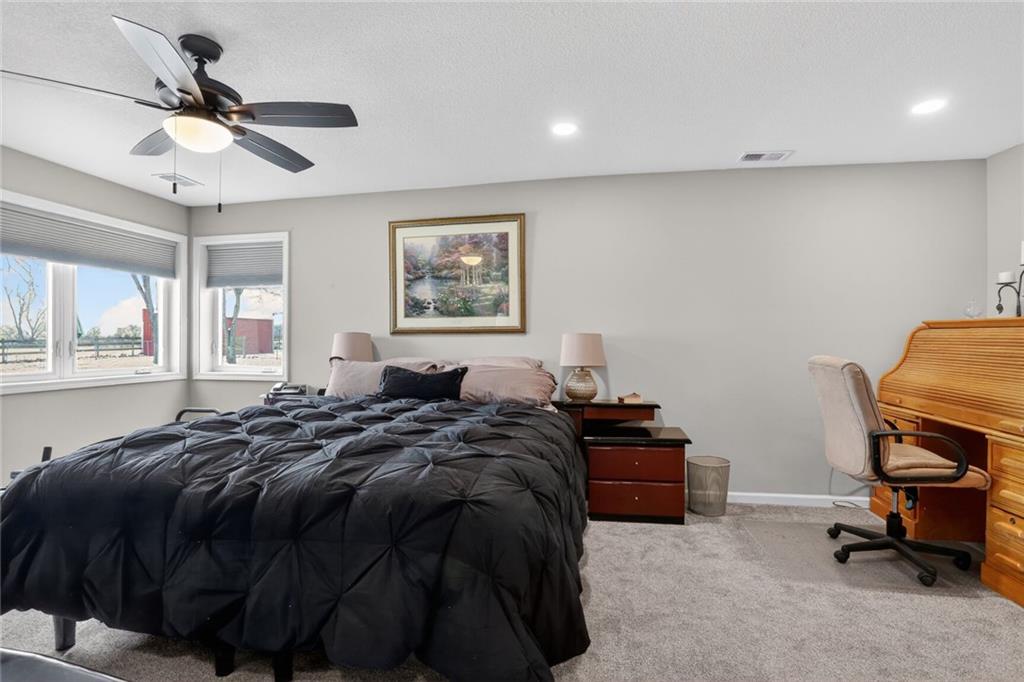 20915 South Moonlight Road Gardner, KS 66030 - Photo 14 of 51