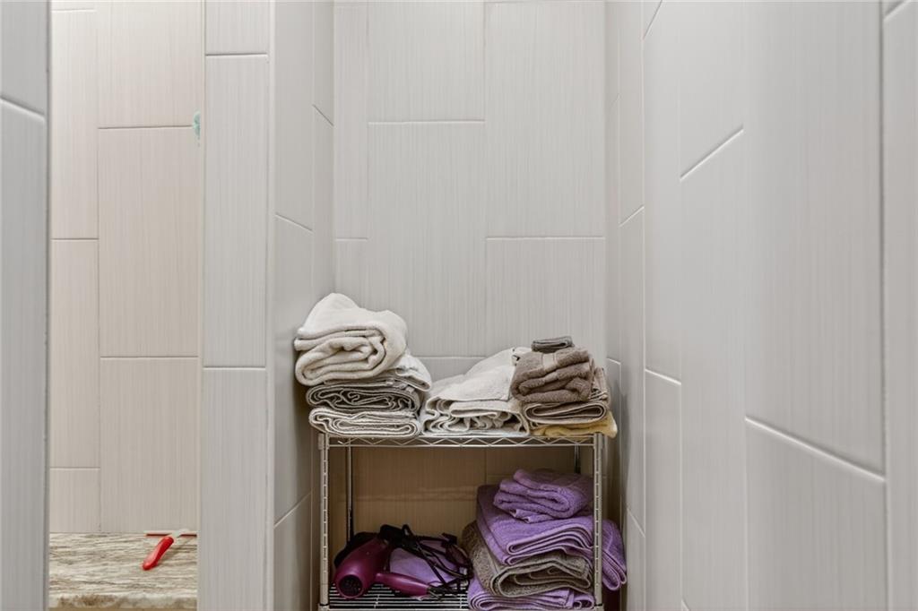 20915 South Moonlight Road Gardner, KS 66030 - Photo 18 of 51