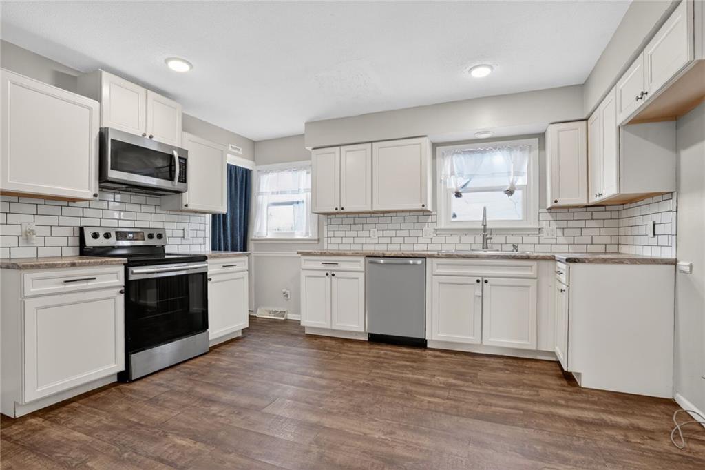 20915 South Moonlight Road Gardner, KS 66030 - Photo 27 of 51