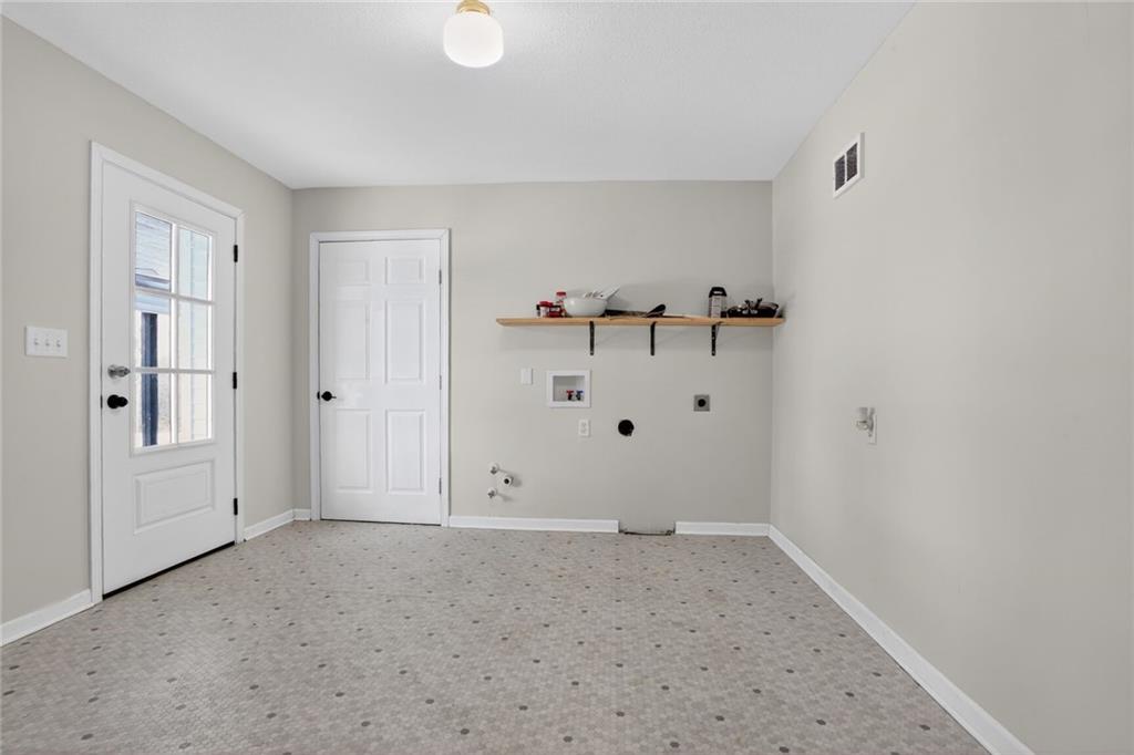 20915 South Moonlight Road Gardner, KS 66030 - Photo 30 of 51