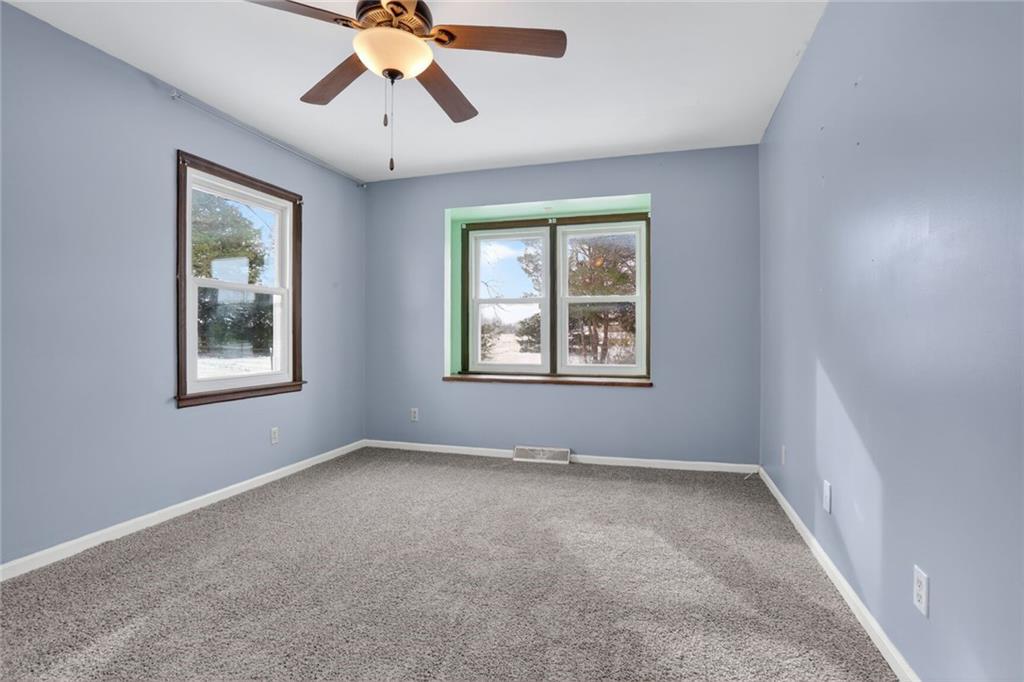 20915 South Moonlight Road Gardner, KS 66030 - Photo 31 of 51