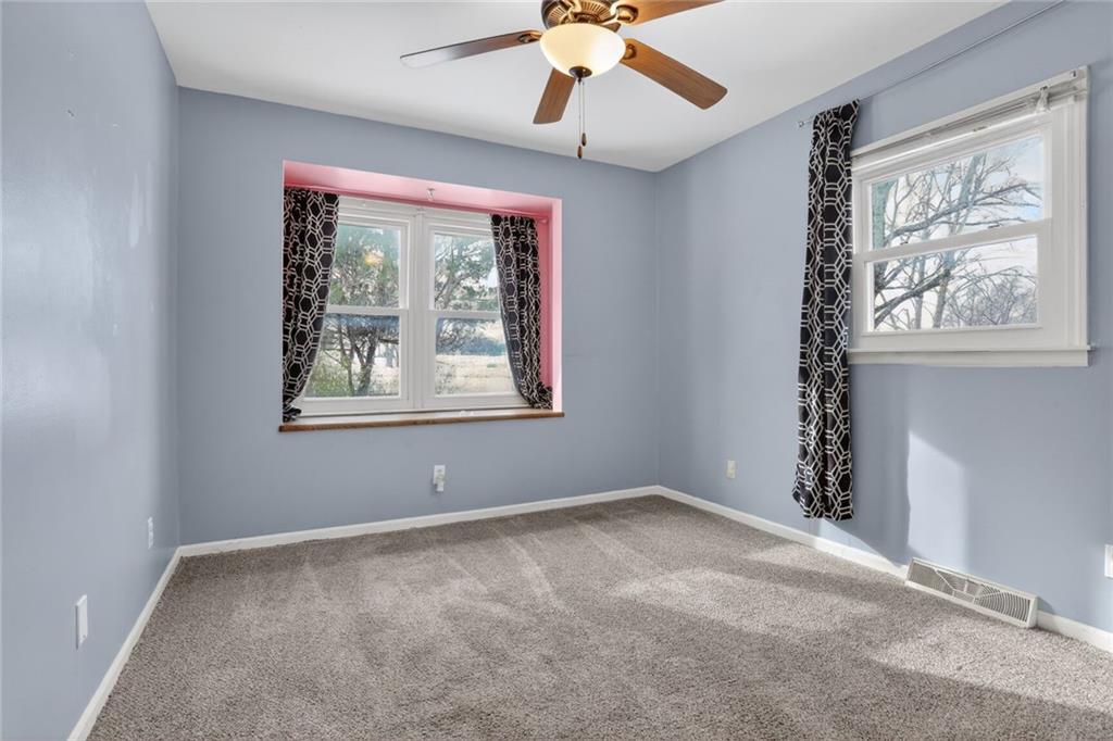 20915 South Moonlight Road Gardner, KS 66030 - Photo 34 of 51