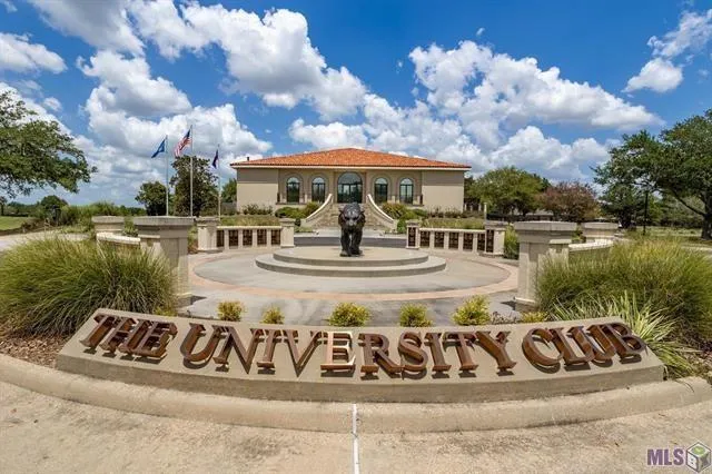 $299,000 | 2224 Thomas Boyd Drive, Baton Rouge, LA 70810