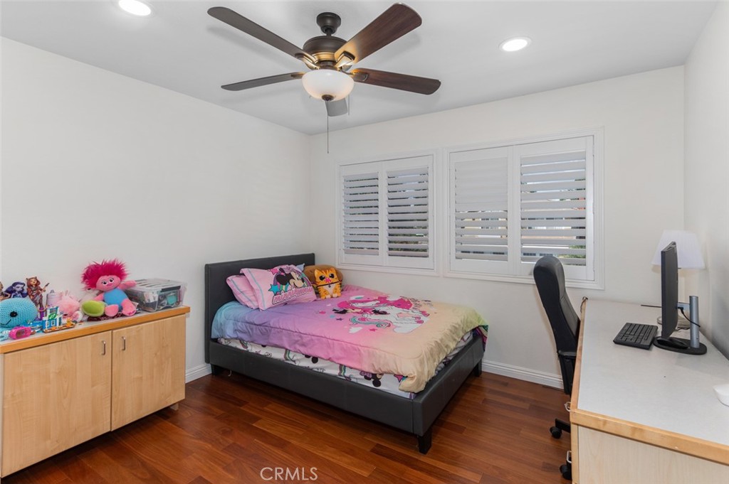 4 Bayview Irvine, CA 92614 - Photo 36 of 47 Fourth bedroom upstairs