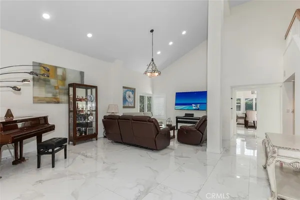 $7,900 | 4 Bayview, Irvine, CA 92614