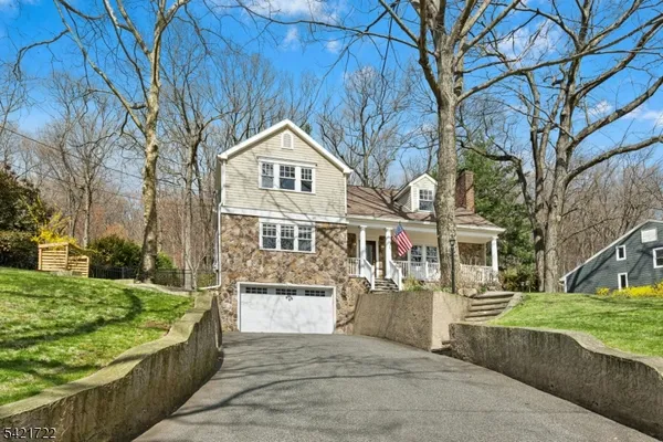 $1,295,000 | 1100 Heckel Drive, Mountainside, NJ 07092
