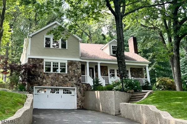 $1,295,000 | 1100 Heckel Drive, Mountainside, NJ 07092
