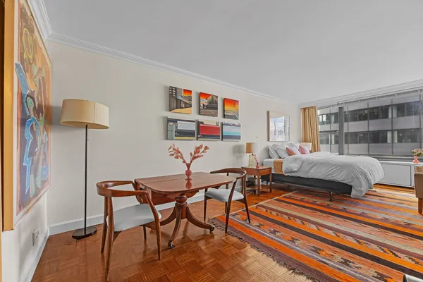 $650,000 | 117 East 57th Street, Unit 32F | Midtown East