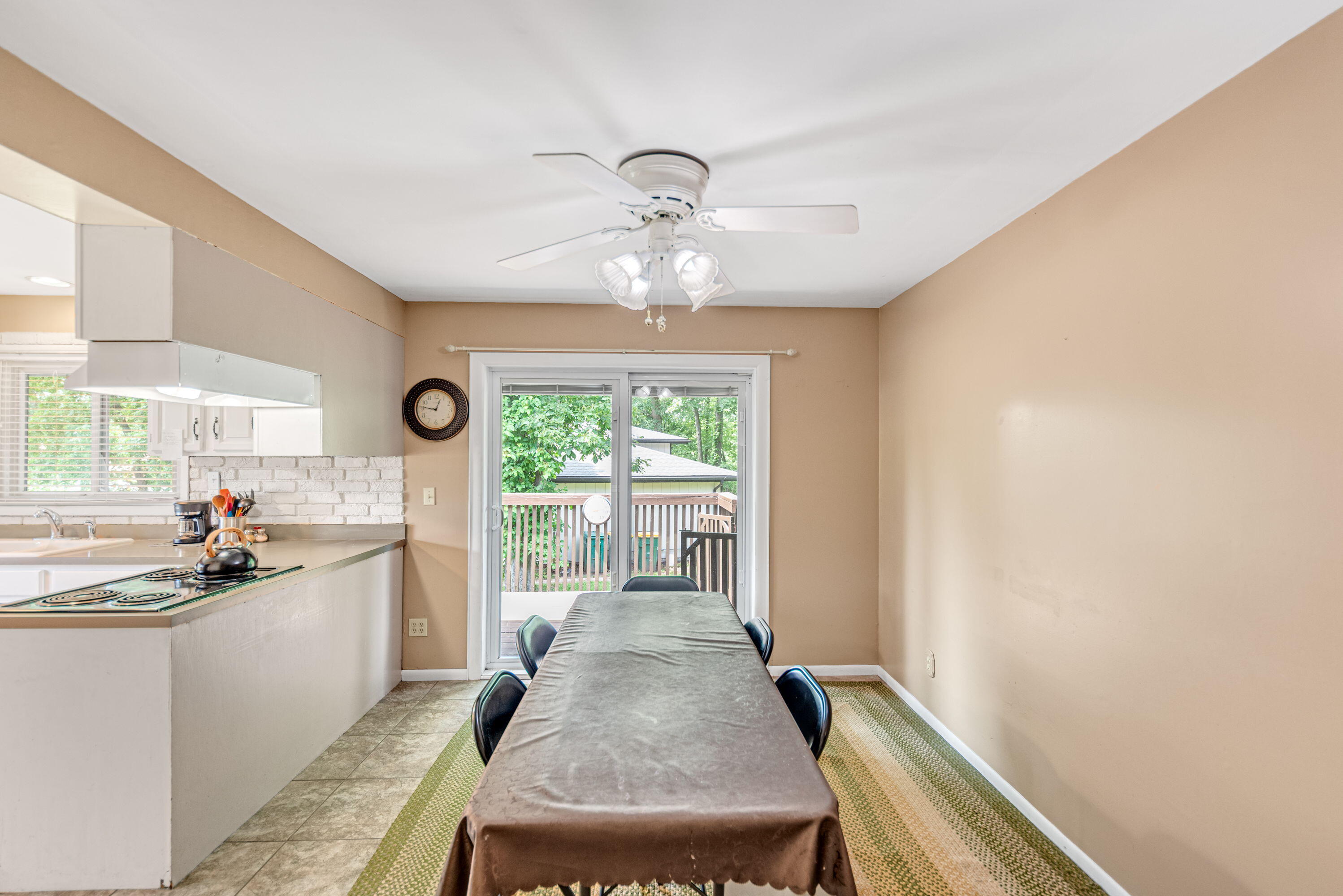 2337 Four Seasons Parkway Crown Point, IN 46307 - Photo 5 of 18 a kitchen with a workspace