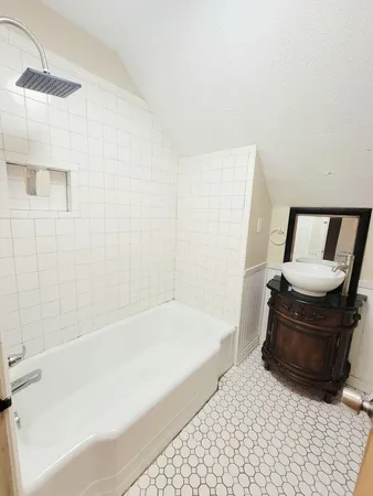 $2,100 | 2003 16th Street, Lubbock, TX 79401