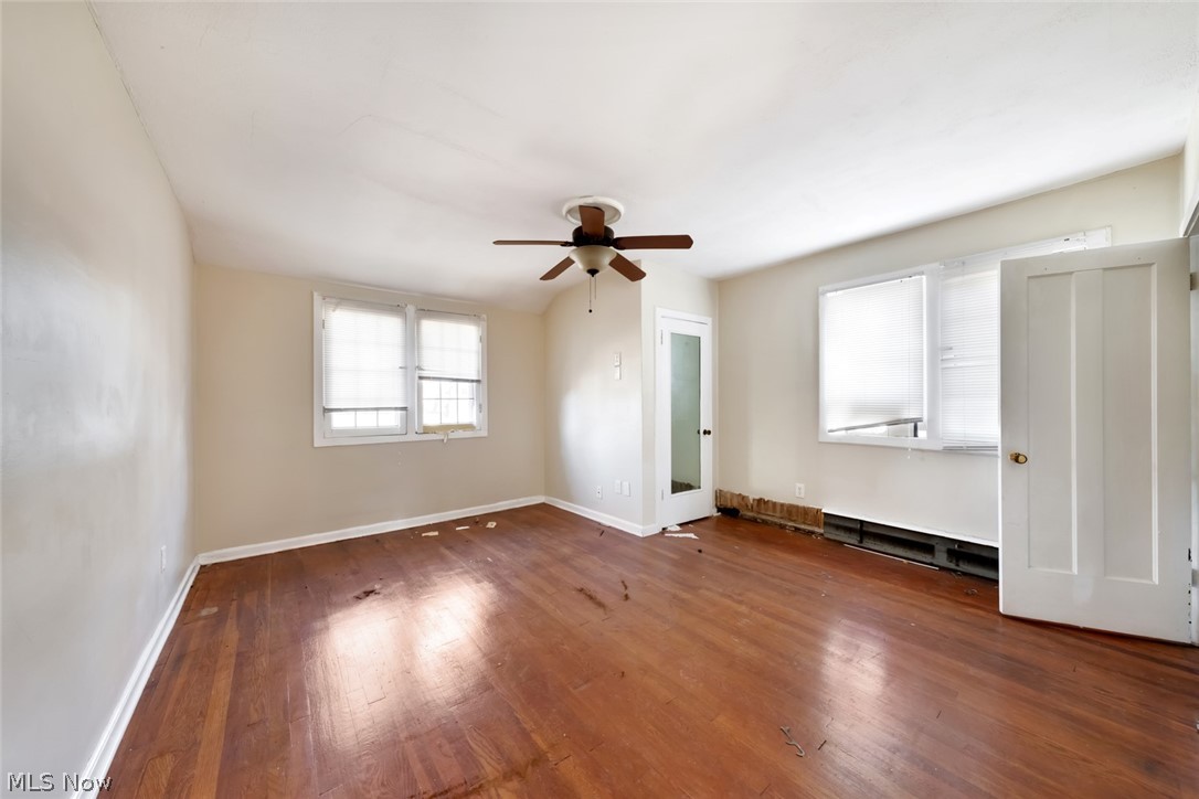 3200 Oak Road Cleveland, OH 44118 - Photo 8 of 15
