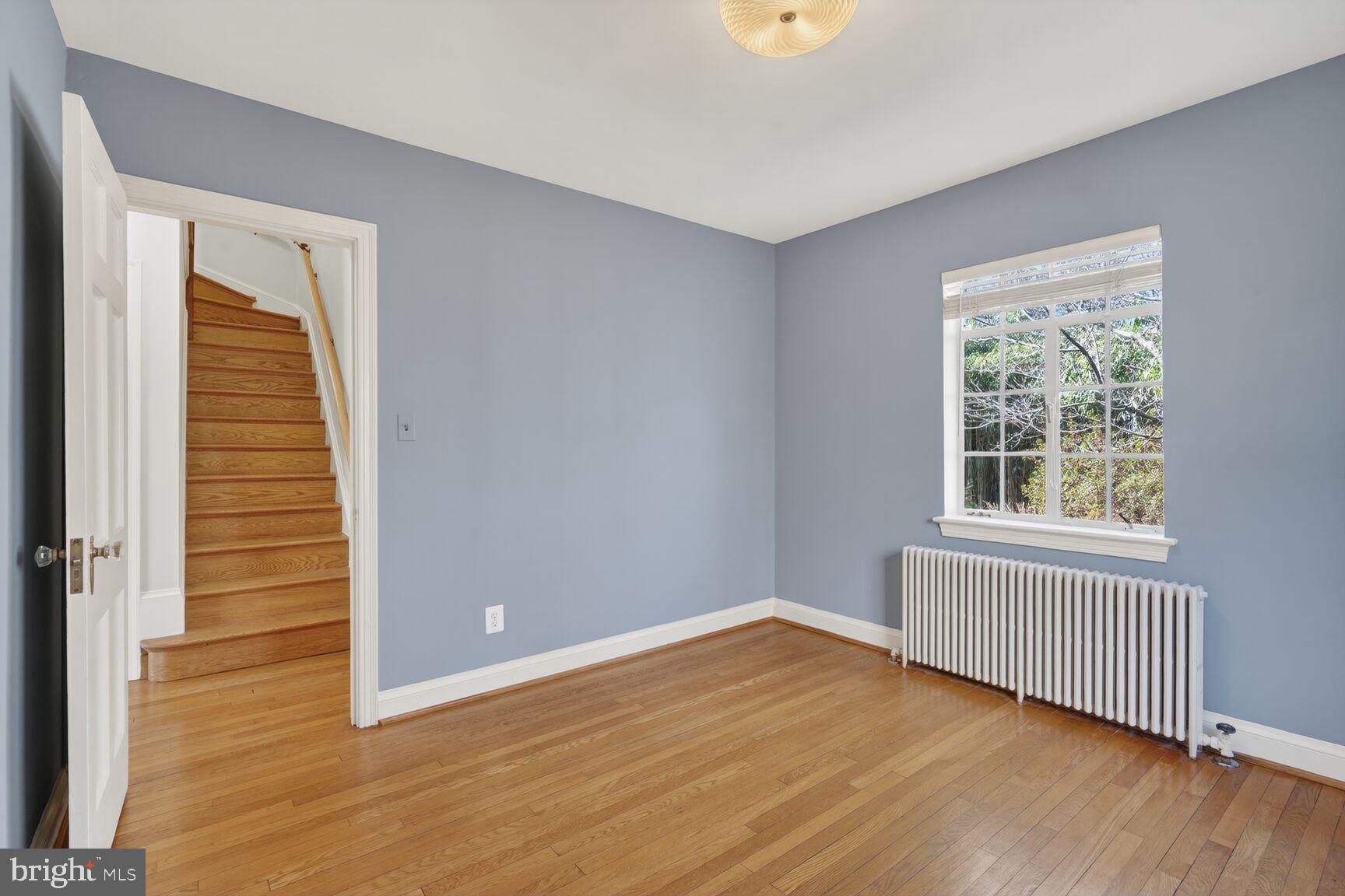 402 Dale Drive Silver Spring, MD 20910 - Photo 11 of 27 Bedroom 2 -main level