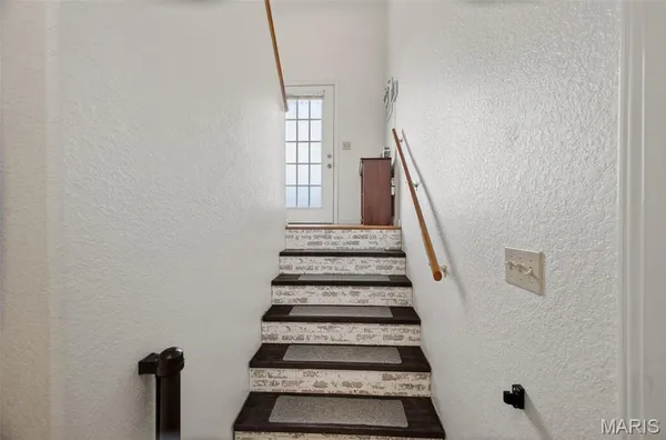 $245,000 | 1420 West Madison Avenue, Lebanon, MO 65536