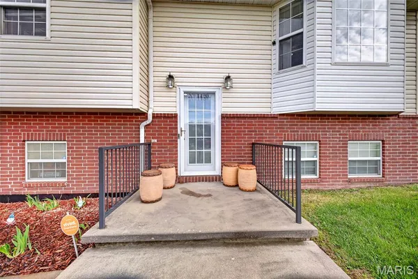 $245,000 | 1420 West Madison Avenue, Lebanon, MO 65536