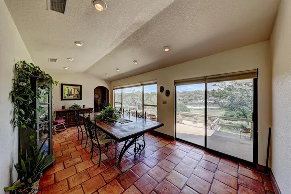 $649,900 | 185 Cougar Park, Hunt, TX 78024