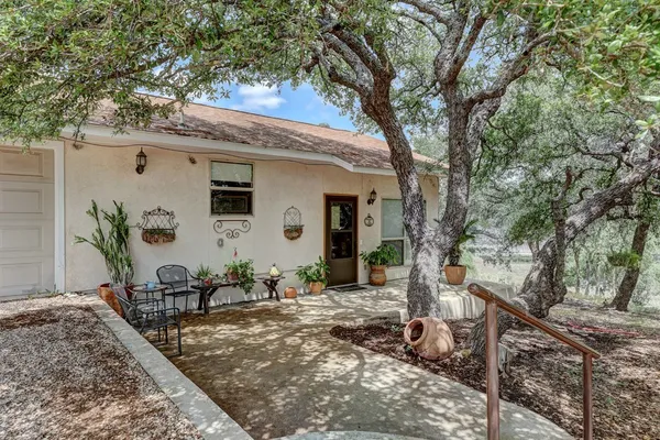 $649,900 | 185 Cougar Park, Hunt, TX 78024