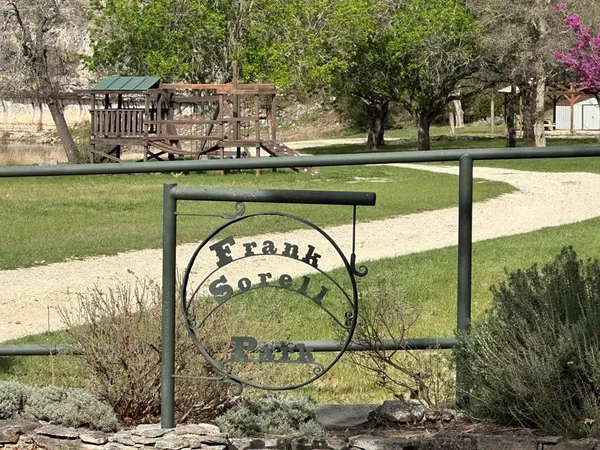 $649,900 | 185 Cougar Park, Hunt, TX 78024