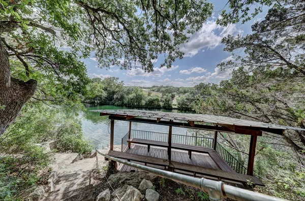 $649,900 | 185 Cougar Park, Hunt, TX 78024